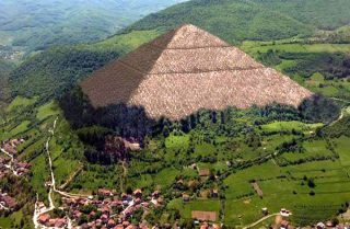 ボスニアに世界最古・最大のピラミッド! 謎の通路、遺跡、オーパーツも発見される!