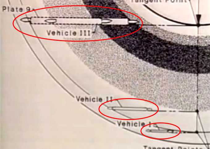 土星の環に潜む3機の巨大UFOの図