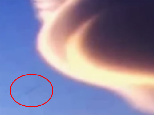 テキサス州の上空に出現した怪しいレンズ雲5