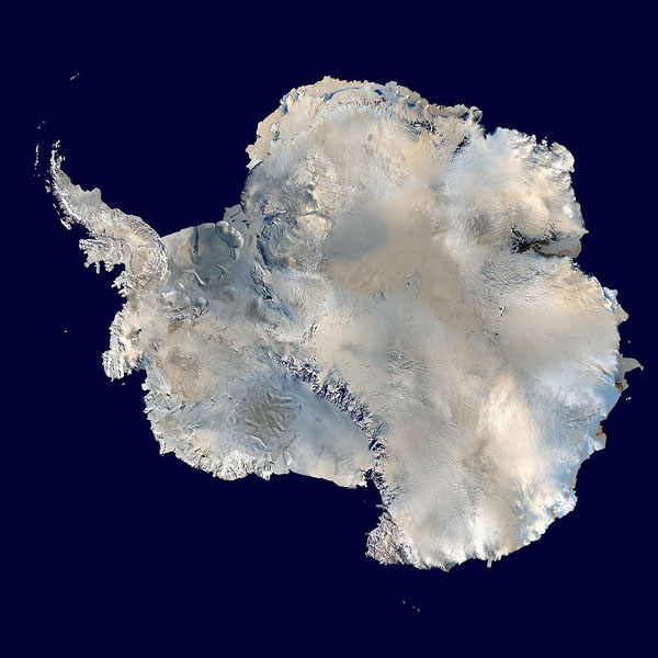 南極大陸の衛星写真