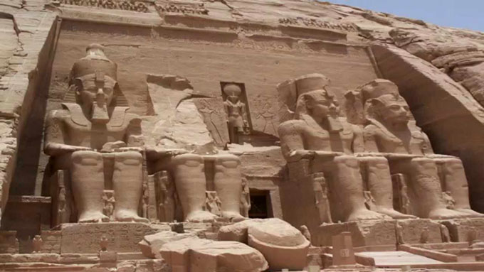 エジプトの石像