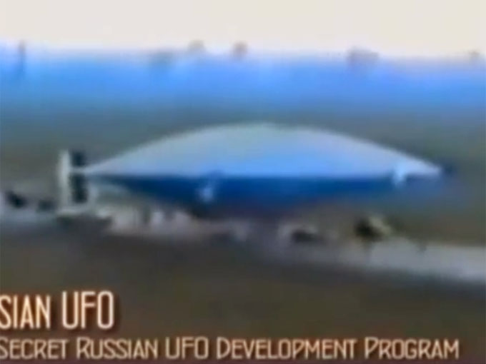 飛行テストのために運び出されるロシア製UFO