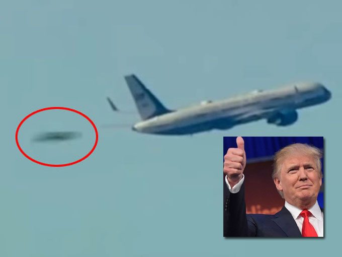 トランプ大統領を乗せた飛行機に接近するUFO